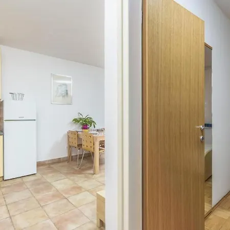 Nadia Konukevi Novigrad Istria